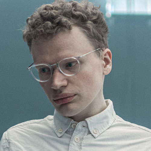 3_Ian-Knives-alternative